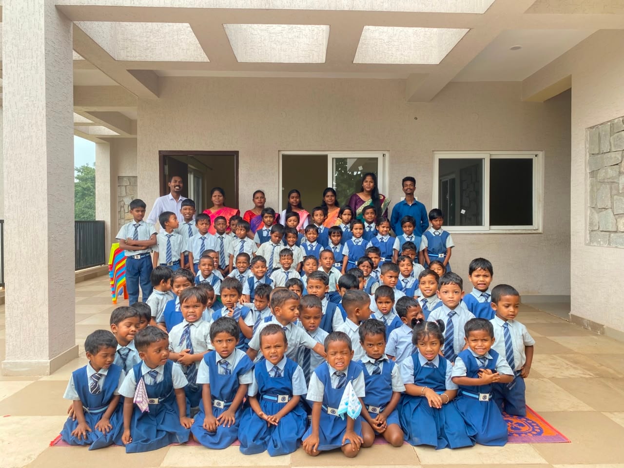 School children and staff group photo